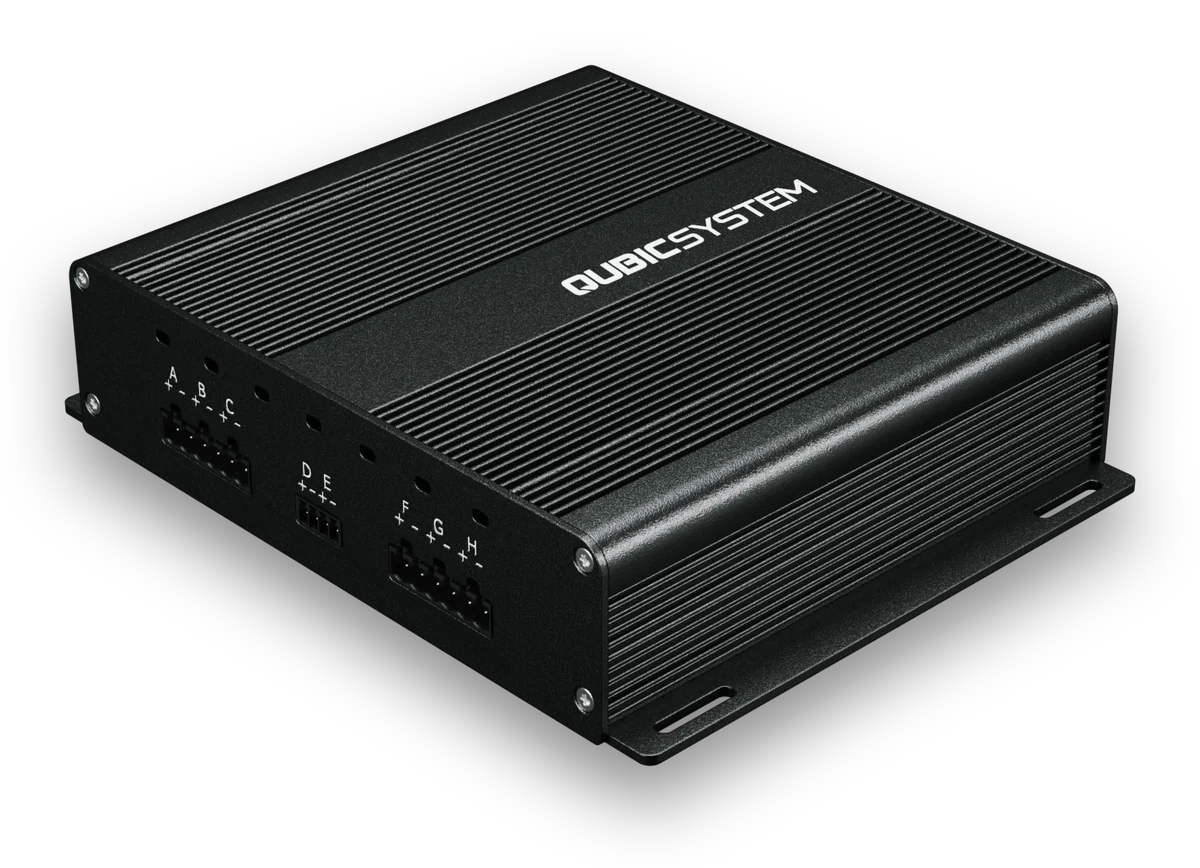 The QS-HVS62 unit on its own: a finned aluminum box with outputs A to H on the front and mounting flanges