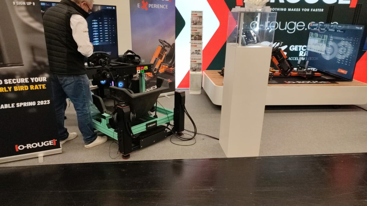 ADAC SimRacing Expo 2022 - Qubic System Simulator