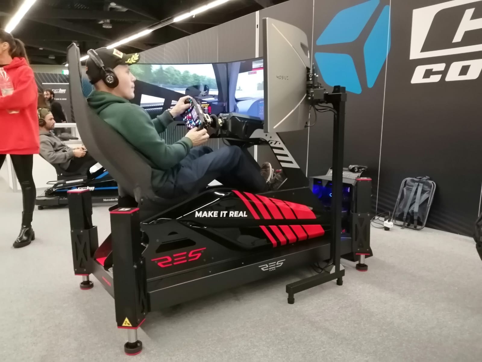 ADAC SimRacing Expo 2022 Qubic System Simulator