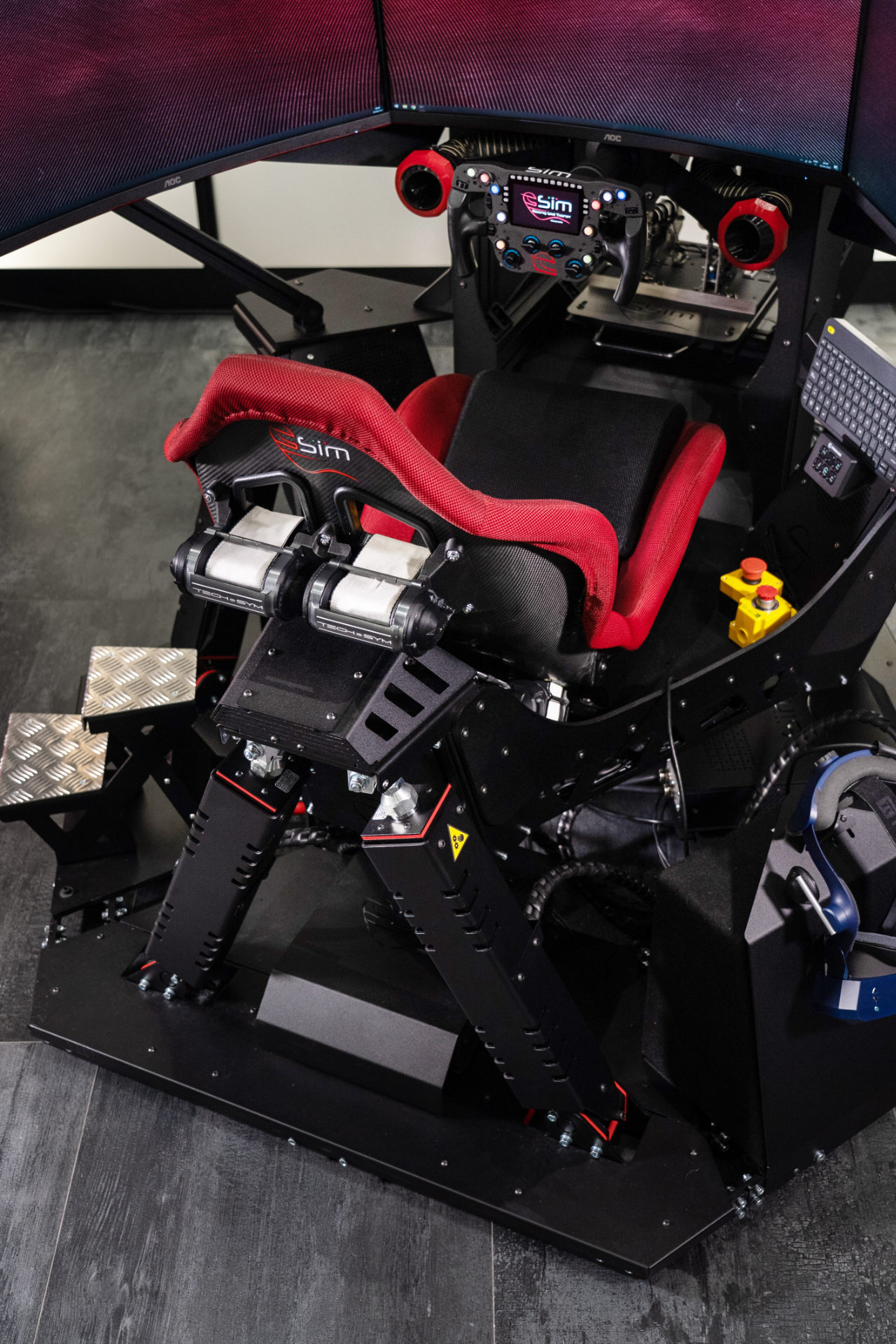 Sim Maranello built their new RST 6DoF racing simulator - Qubic System ...